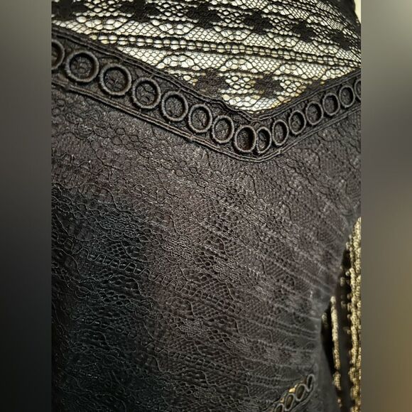 Stunning crochet, lace and embroidery black dress - Picture 11 of 16